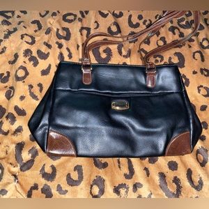 10/$25 Rosetti pocketbook